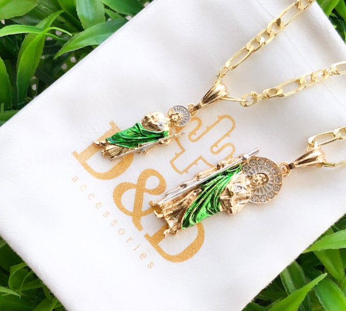 Medium sanjudas necklace