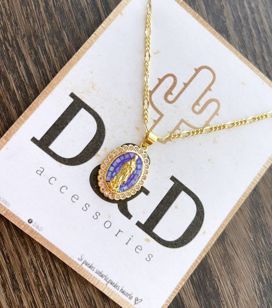 Virgencita oval Necklace