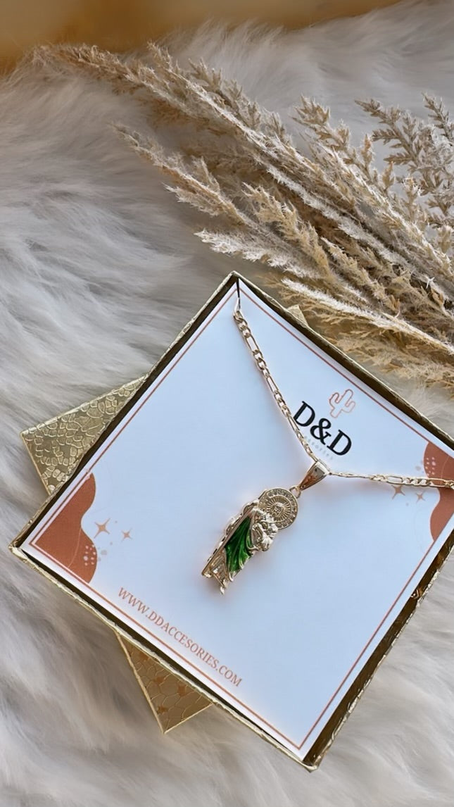 Dainty SanJuditas T 2