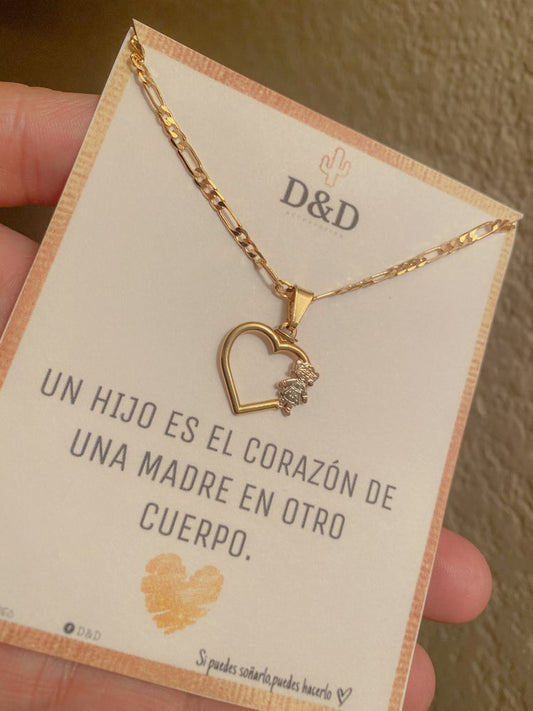 Corazón Mom necklace #1